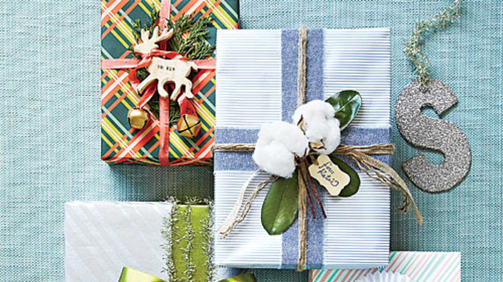 using wrapping paper to choose a color scheme