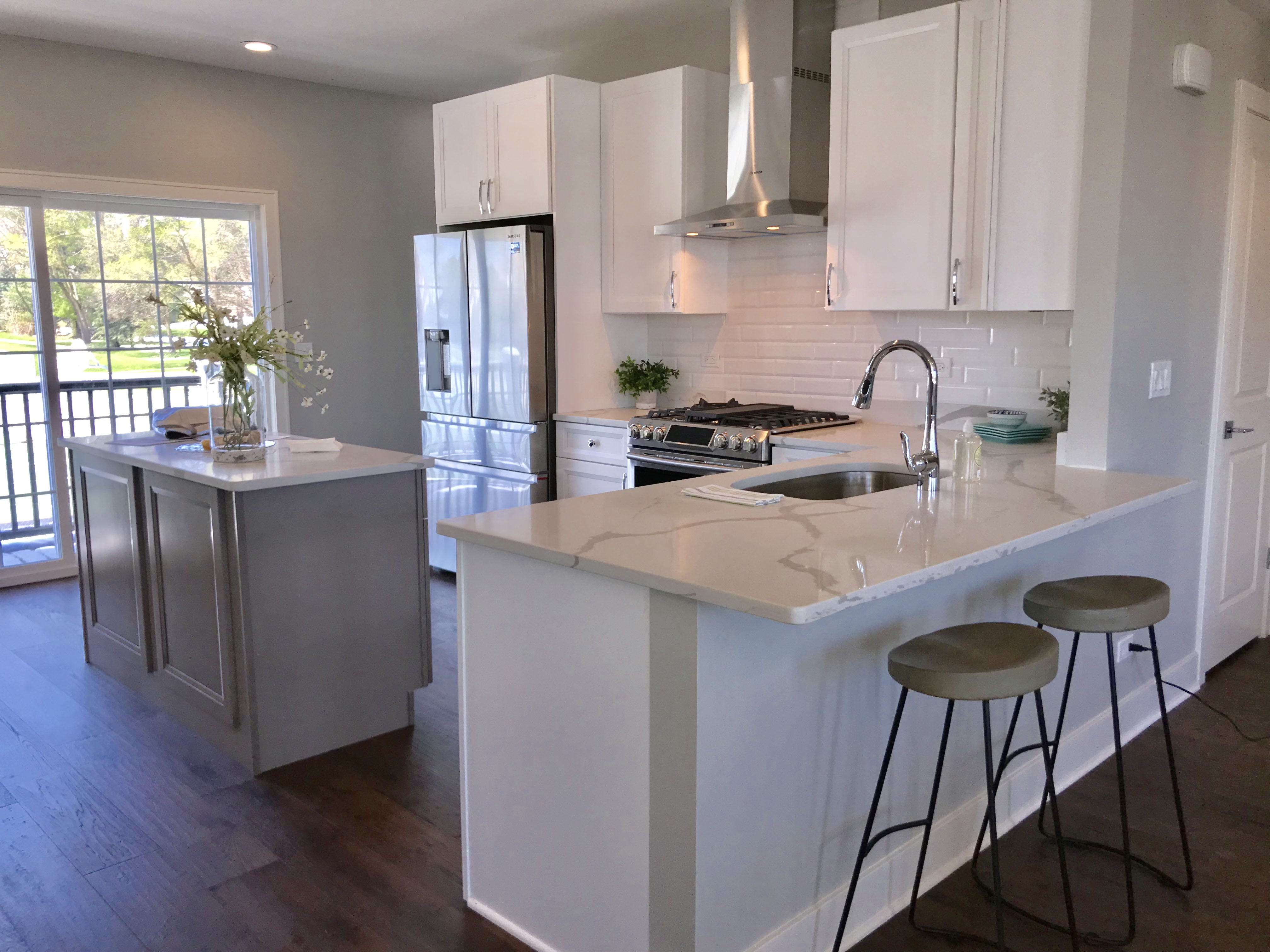 kitchen-larger-model-home